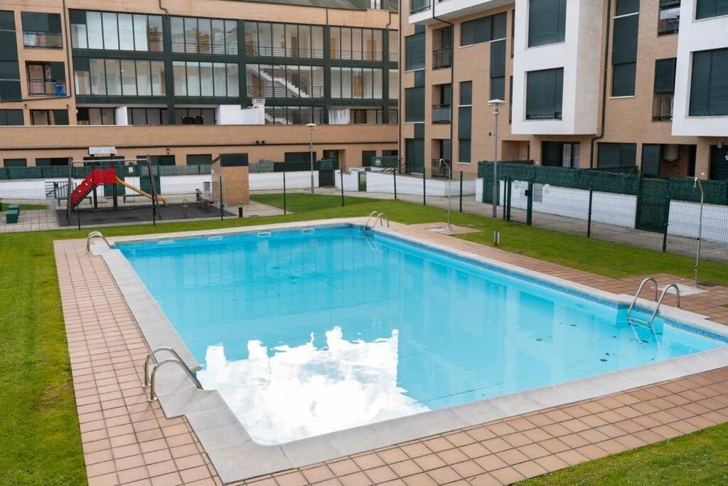 La Figar,Apartamento Con Piscina, Playa A 3Km Vut-4390-As Llanes Kültér fotó